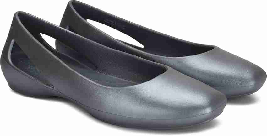 Crocs sloane flat online