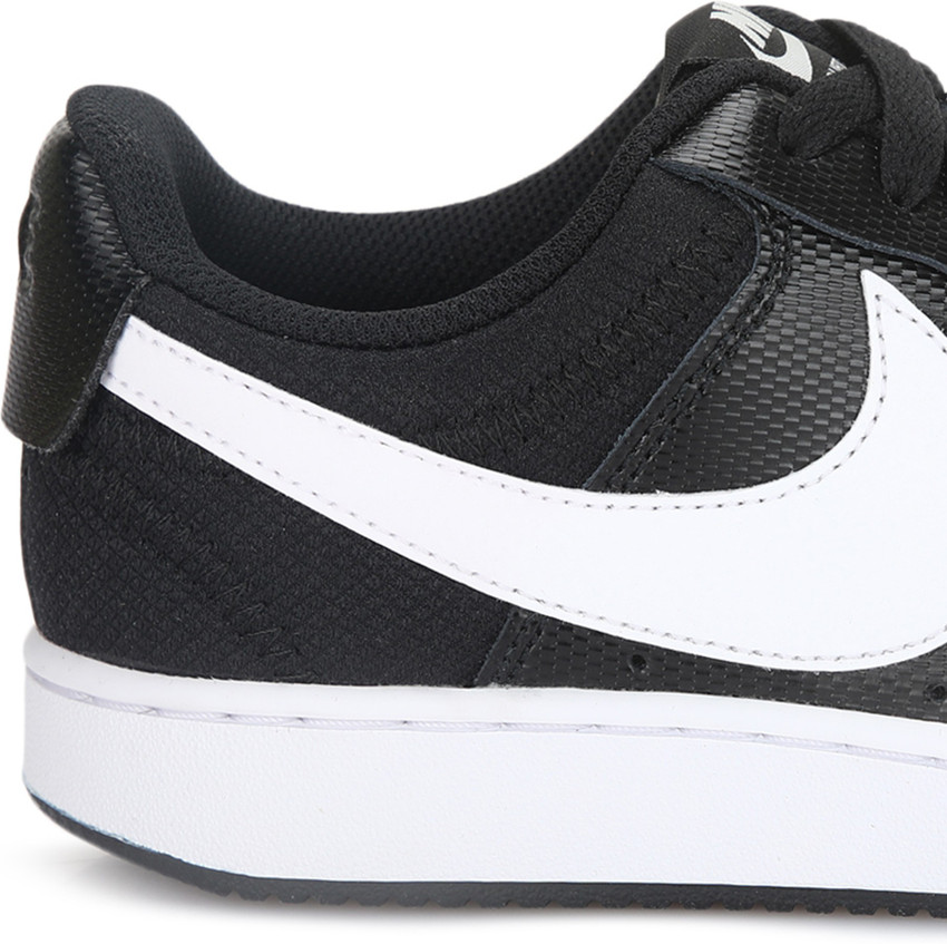 Nike court borough heren store