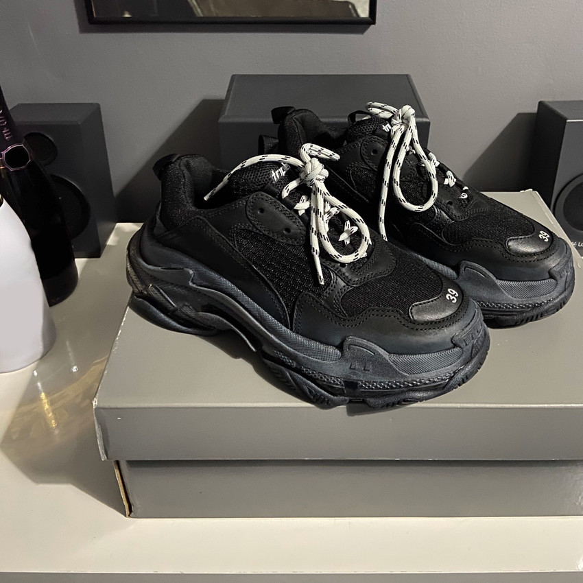 Pro Air balenciaga Sneakers For Men Buy Pro Air balenciaga Sneakers For Men Online at Best Price Shop Online for Footwears in India Flipkart