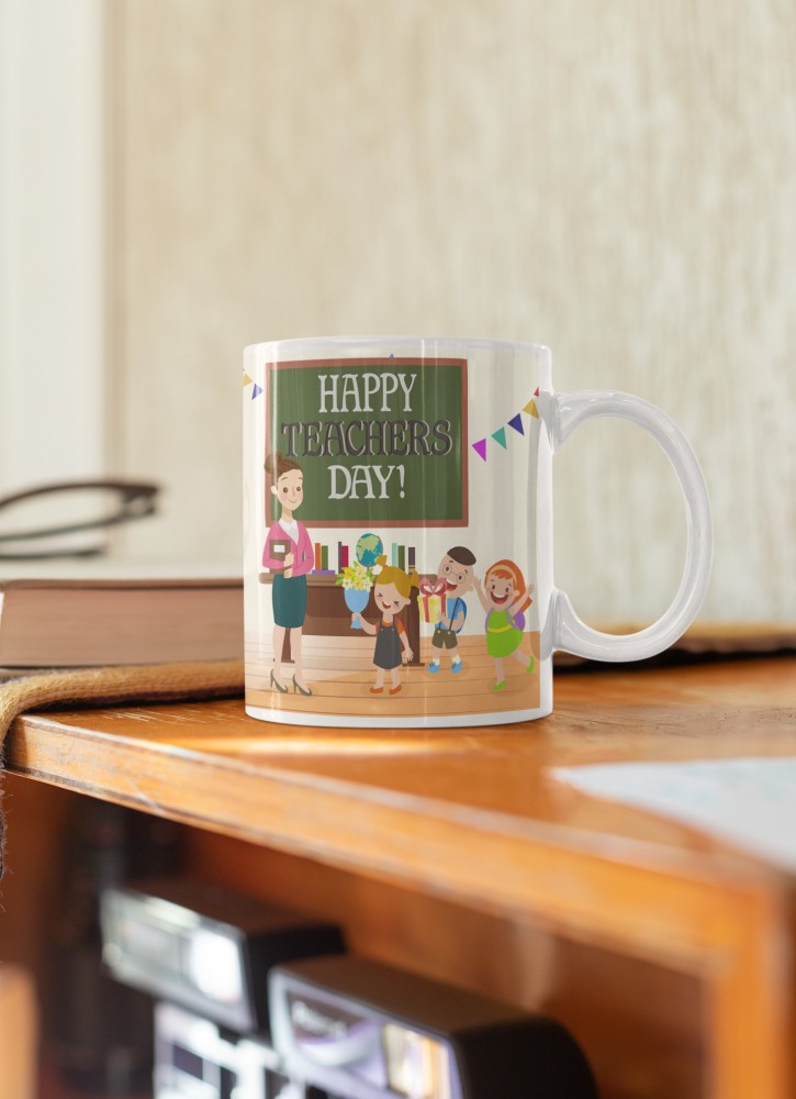 टीचर्स डे स्पेशल: हैंडमेड गिफ्ट देकर टीचर को करें विश - stylish gift idea  for teacher day-mobile