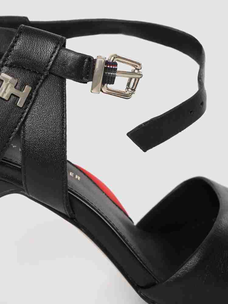 Tommy hilfiger avrett platform sandal hot sale