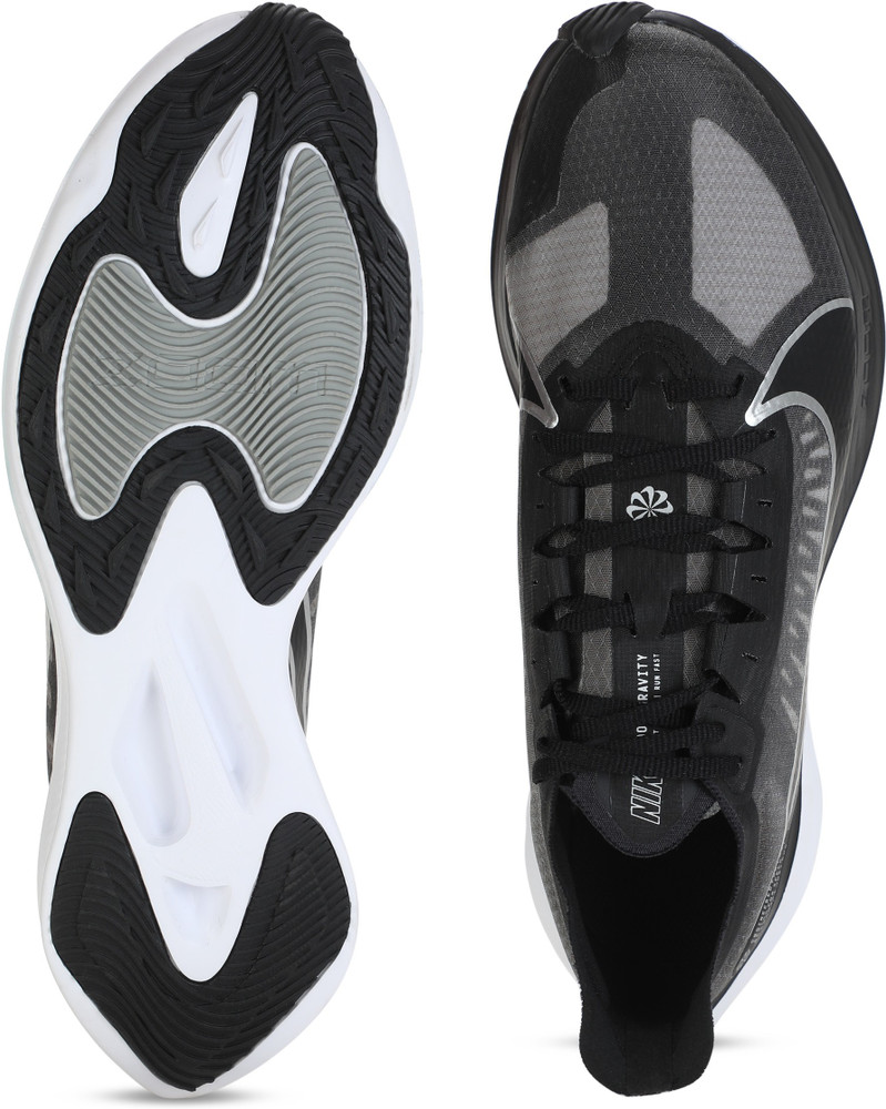 Nike running zoom gravity trainers in black store