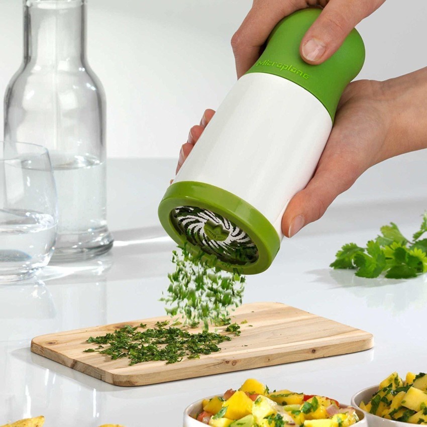 https://rukminim2.flixcart.com/image/850/1000/ken59jk0/chopper/c/n/t/herb-grinder-cutting-machine-vegetable-chopper-for-kitchen-original-imafva9akqp8gzzb.jpeg?q=90