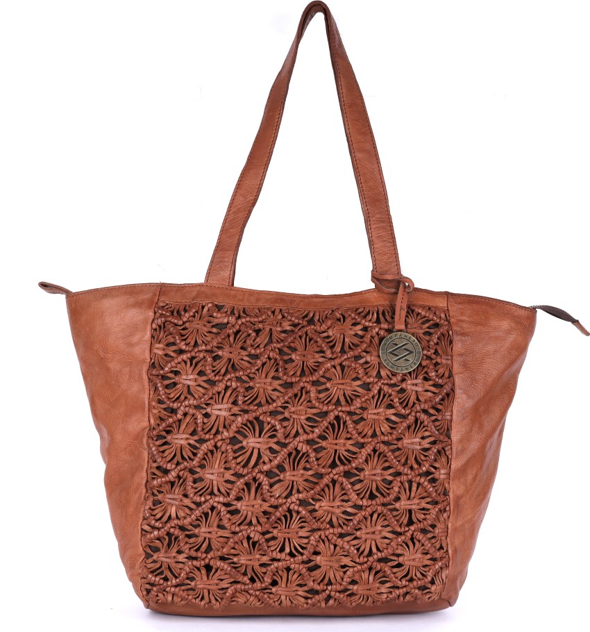 Buy KOMPANERO Genuine Leather Womens Sling Bag B10906Cognac at  Amazonin