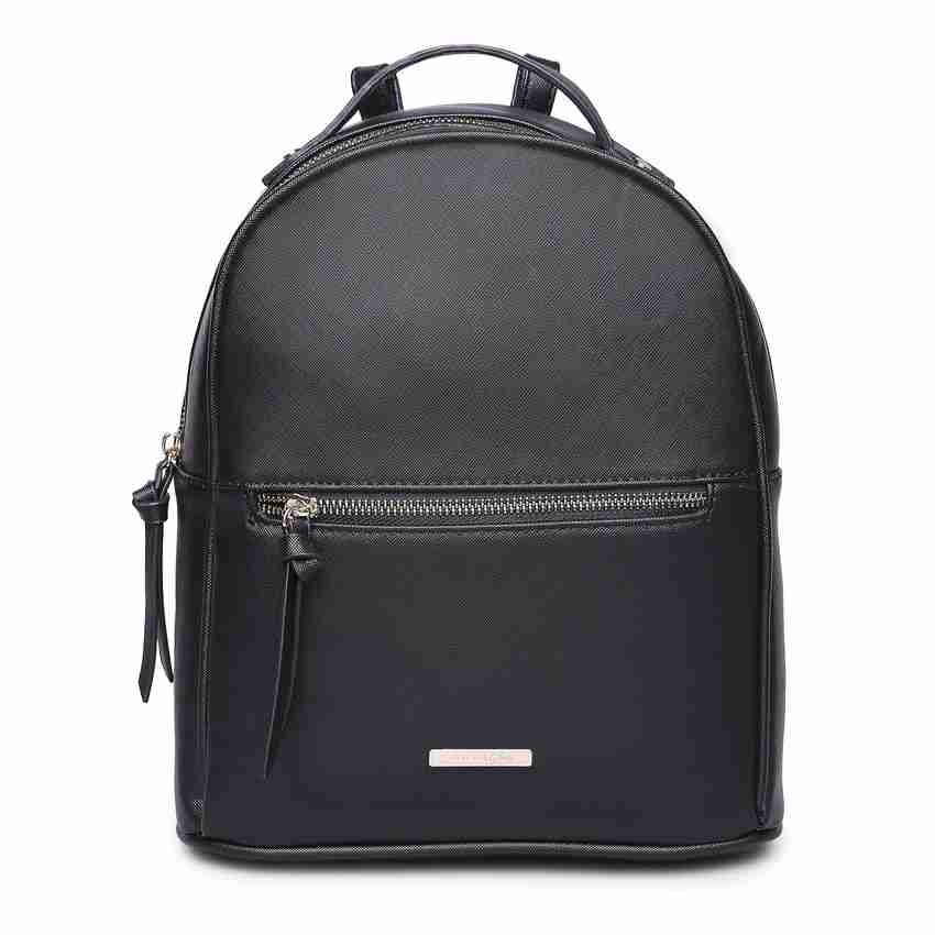 Pantaloons backpacks deals