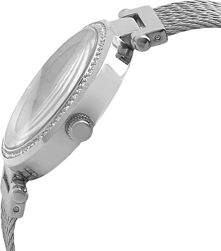 Guess hotsell watch w0638l1