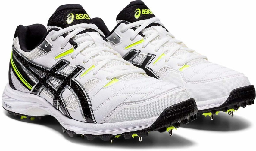 Asics 2019 cricket on sale shoes