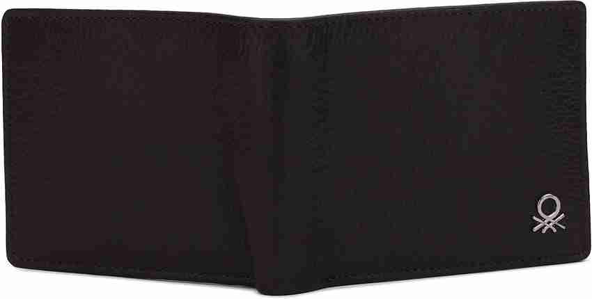 Benetton wallet price new arrivals