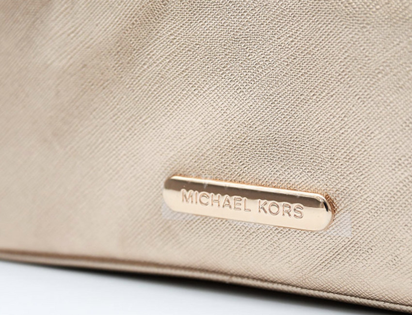Michael kors gold makeup bag outlet