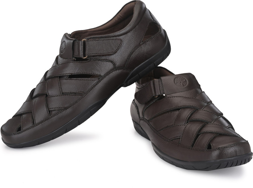 Mens sandals with memory foam store