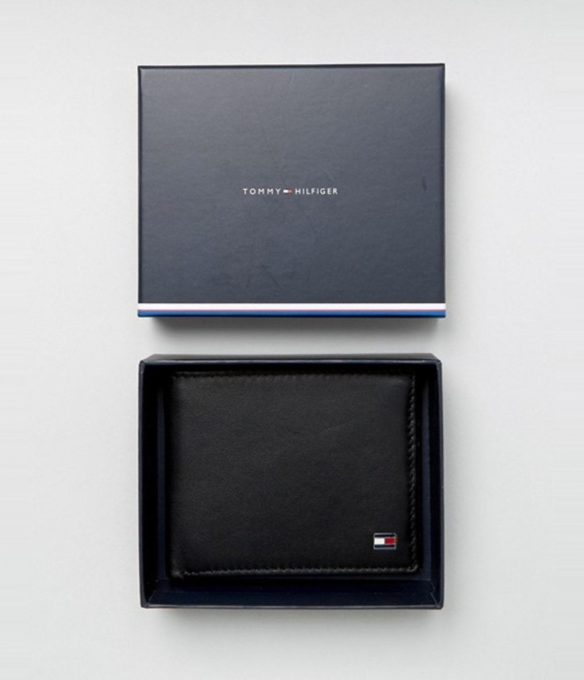 Tommy hilfiger on sale wallets flipkart