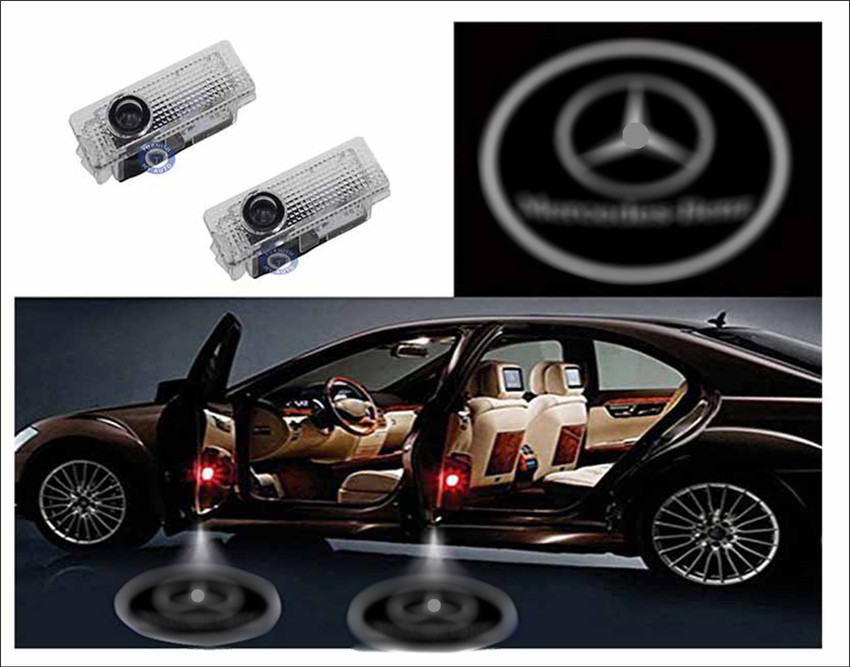 Car door outlet symbol light