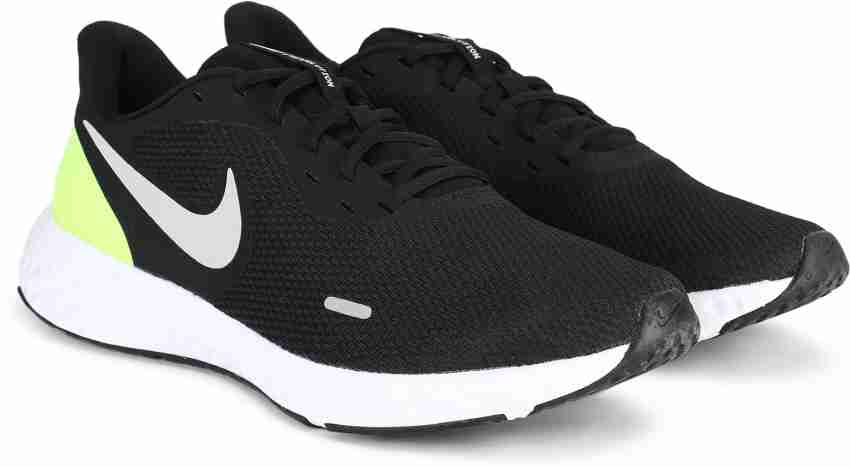 NIKE Revolution 5 Running Shoes For Men - Buy NIKE Revolution 5 Running  Shoes For Men Online at Best Price - Shop Online for Footwears in India