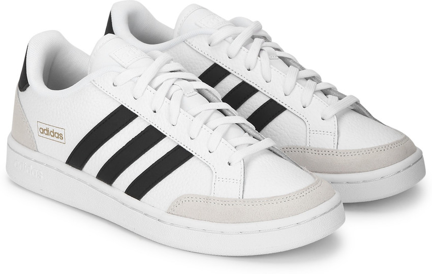 Adidas court sales se