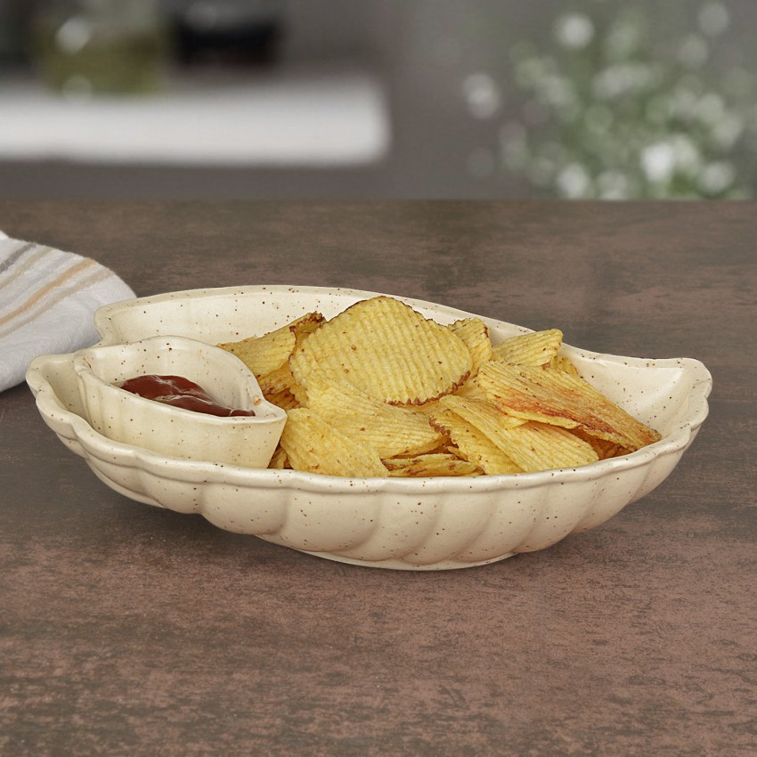 Dip clearance serving platter