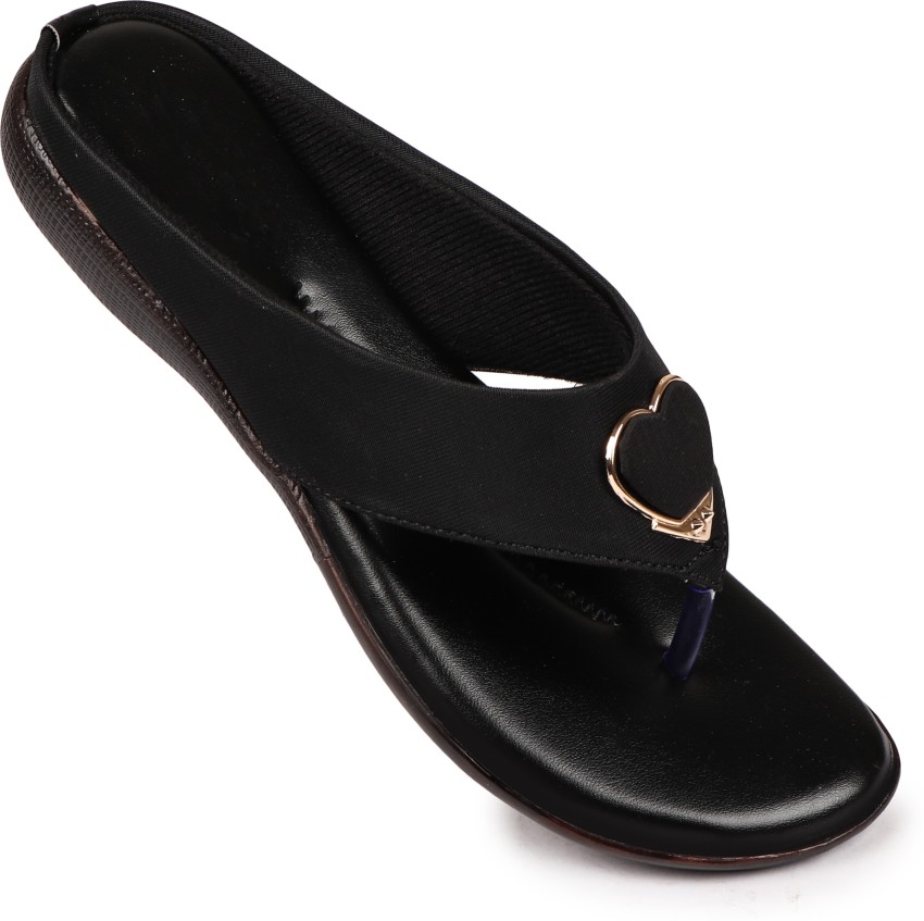 Ladies black discount leather flip flops