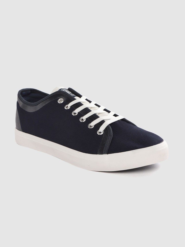 Roadster men deals navy sneakers