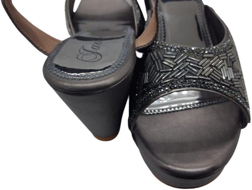 Born asho online sandal