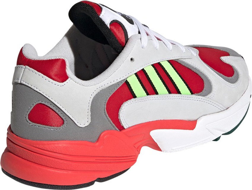 Yung 1 adidas offerta online