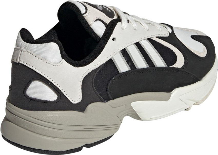 Adidas scarpe yung 1 2015 2025