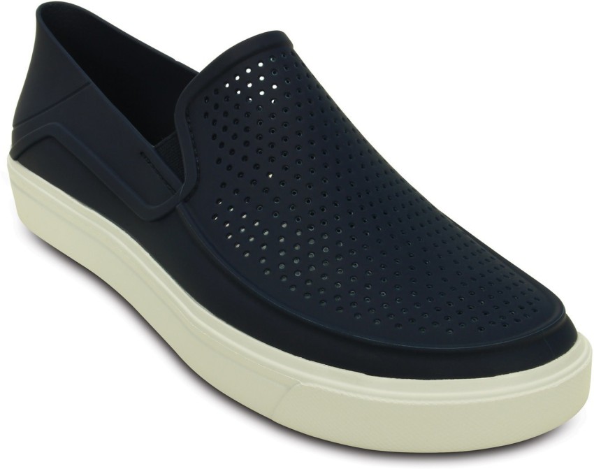 Crocs roka 2024