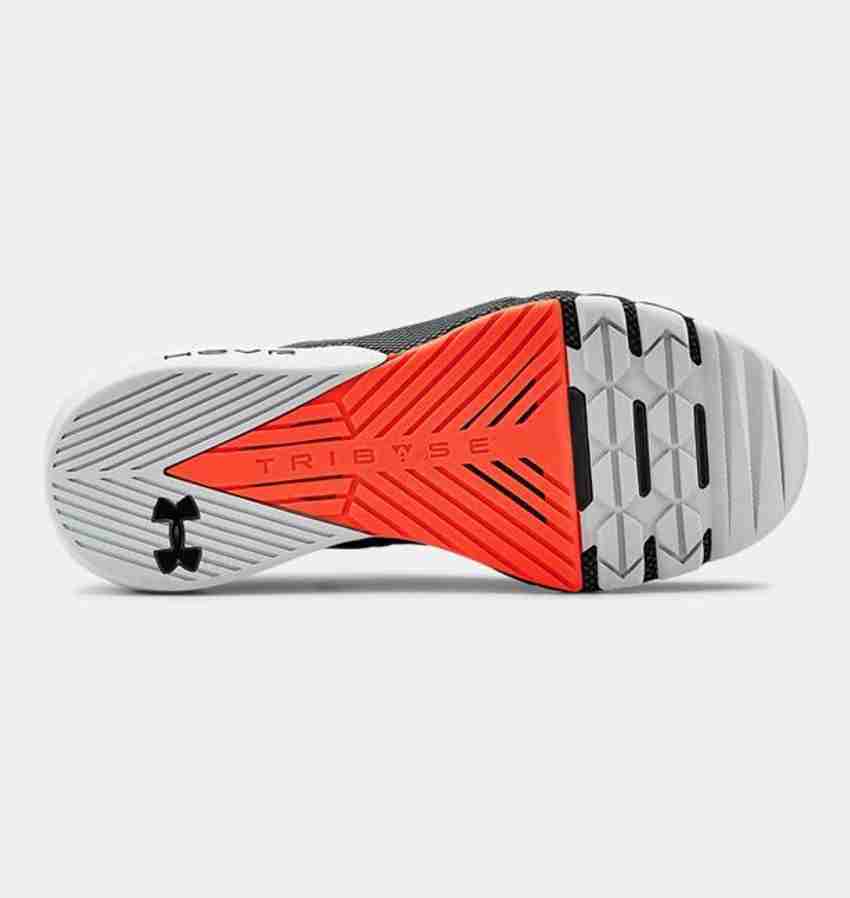 3022024-under-armour-pitch- 
