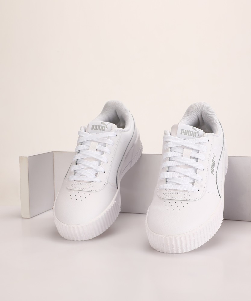 All white shop pumas women's