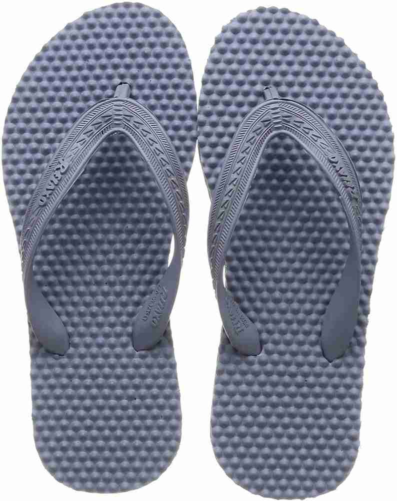 relaxo white chappal