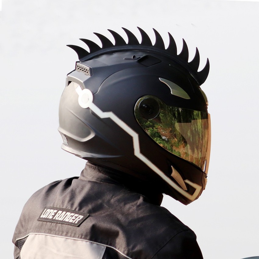 Spikes sales on helmets