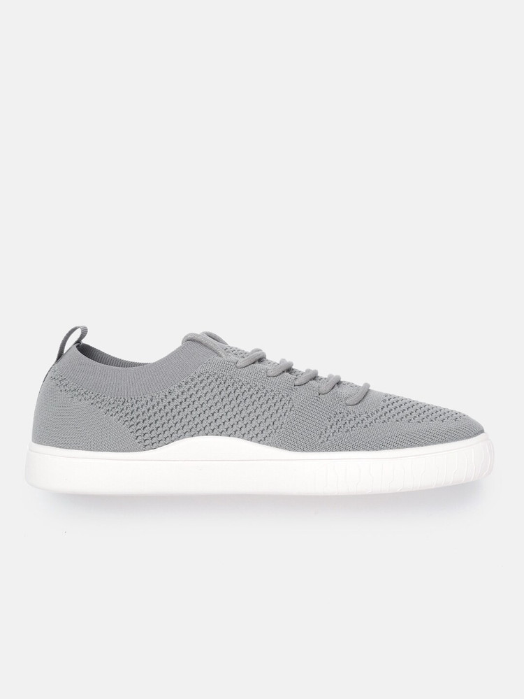 Ucb top knitted sneakers
