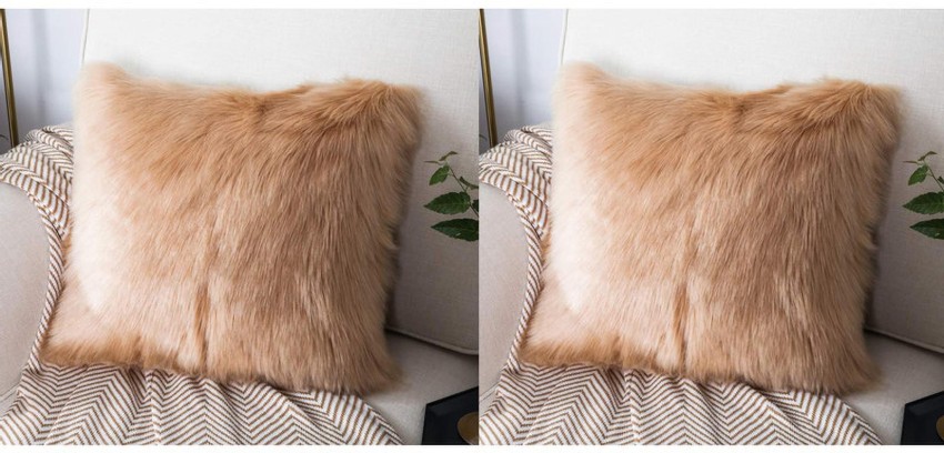 Beige fluffy outlet cushions