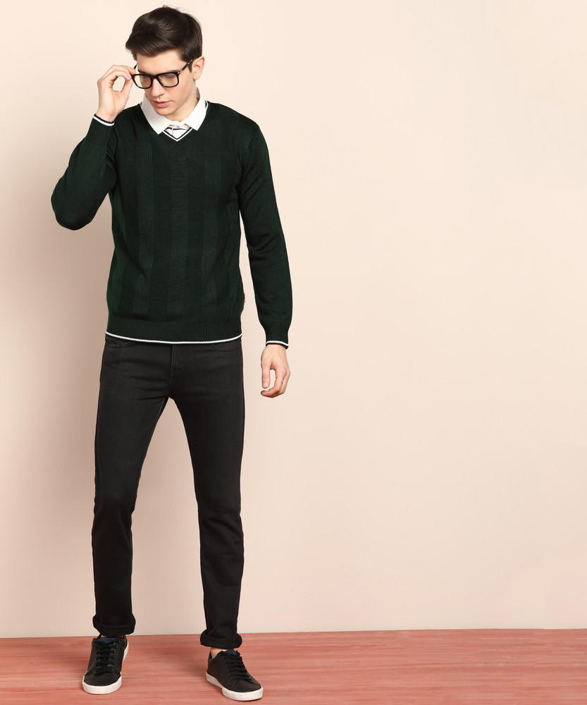 Black pants outlet green sweater
