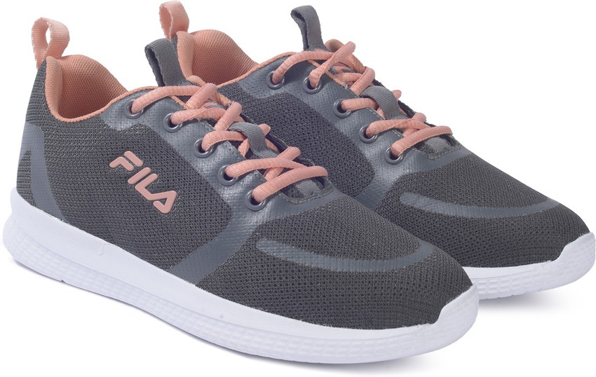 Fila sneakers flipkart deals