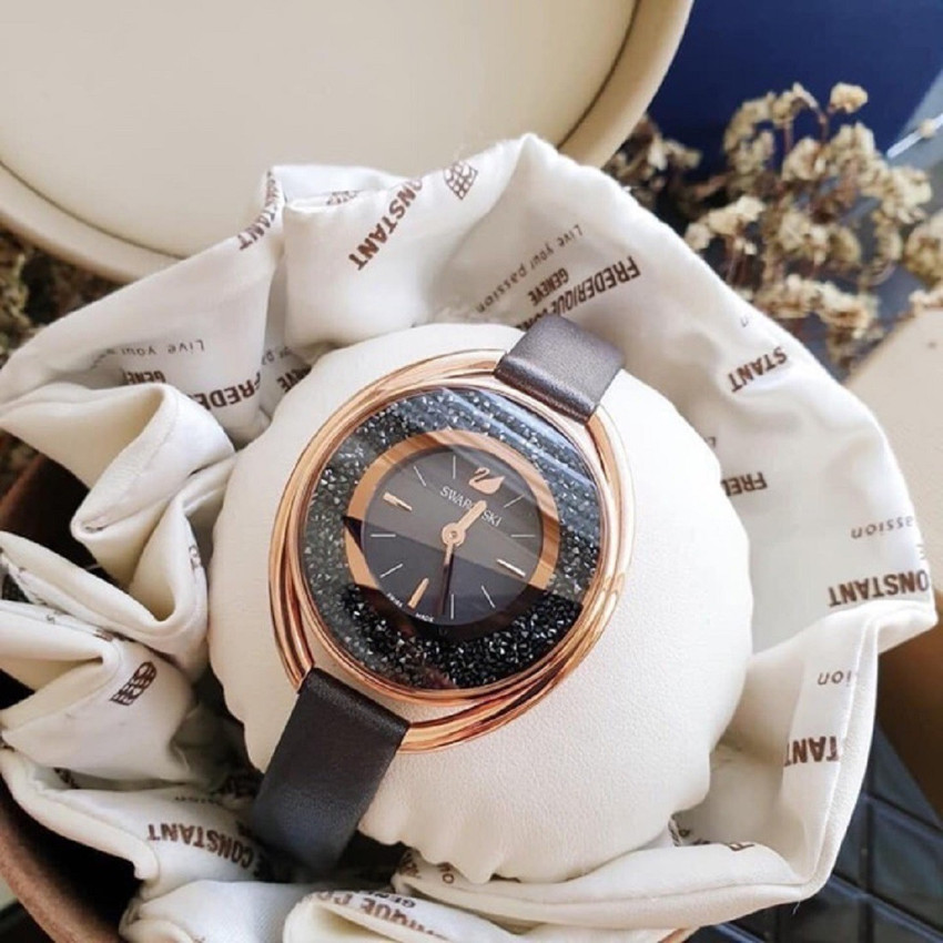 Swarovski sales oval watch