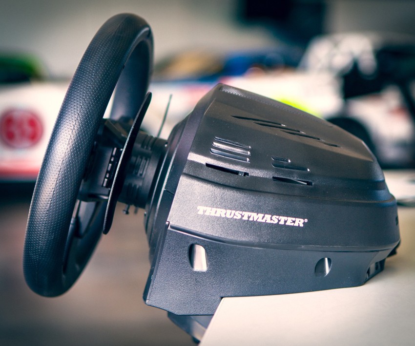 Thurstmaster T300rs gt edition volante e pedaliera simulatore guida  thrustmaster 4160681 play Volanti 