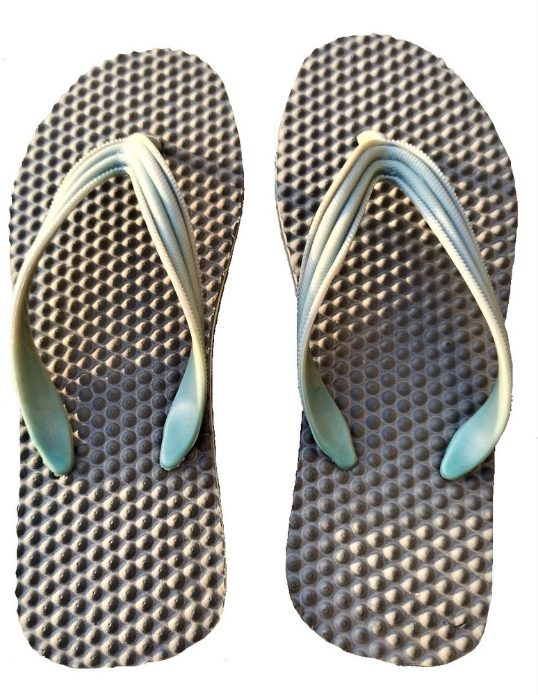 Dotted slippers sales
