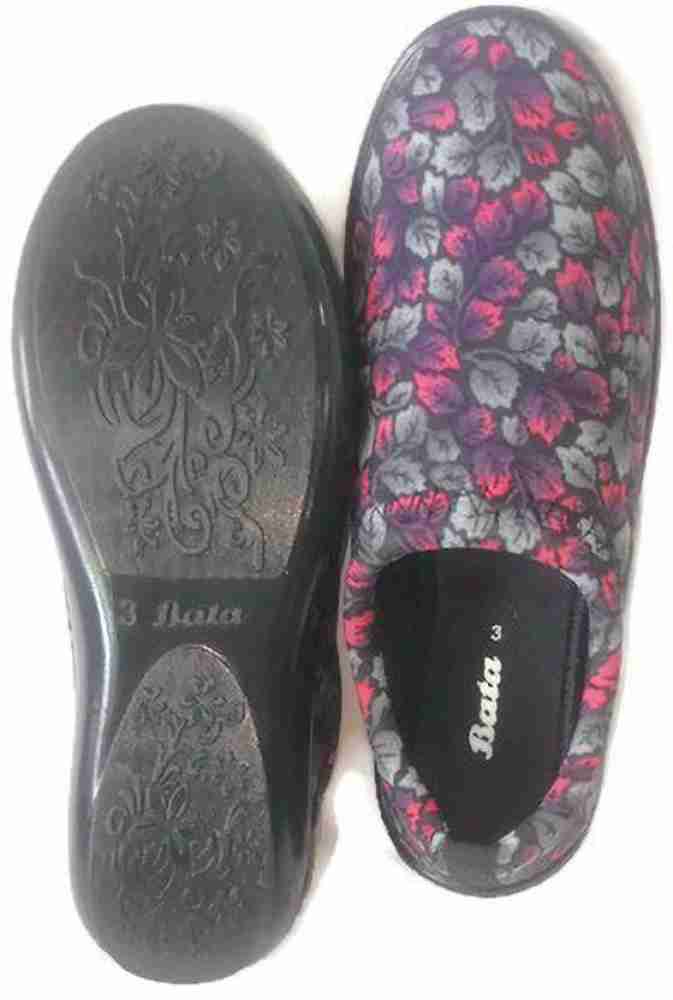 Bata hot sale nursing shoes