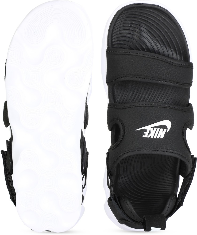 Nike black discount and white sandals