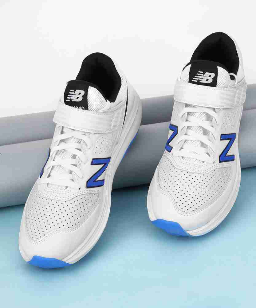 New balance 2024 4040 cricket shoes