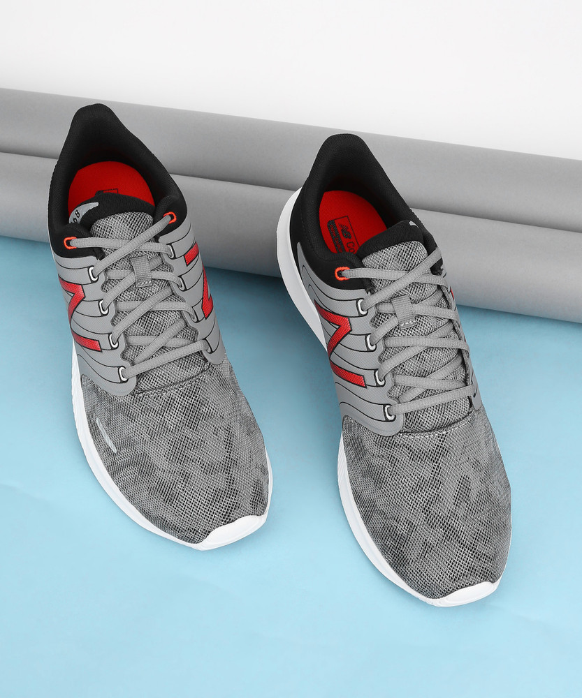 Men's 68 new balance shoes hotsell