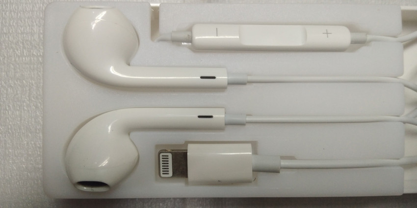 ASWORLD IPHONE 7 EARPHONES BLUETOOTH CONNETED Wired Price in India Buy ASWORLD IPHONE 7 EARPHONES BLUETOOTH CONNETED Wired Online ASWORLD Flipkart