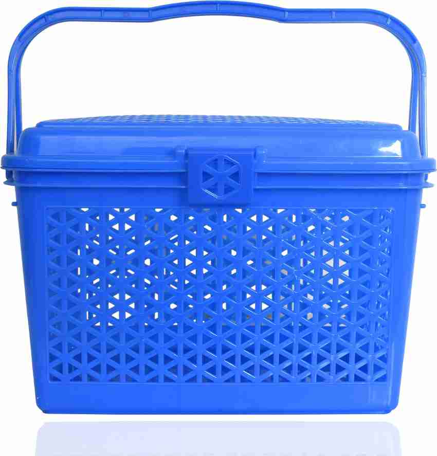 Plastic basket top with handle