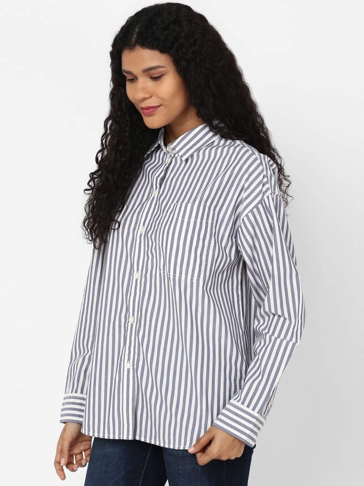 American eagle black outlet and white striped shirt