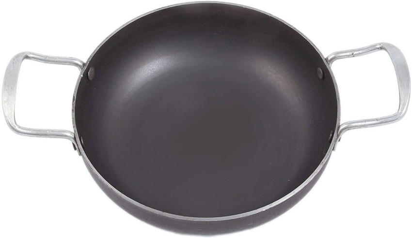 KITCHEN SHOPEE iron Handmade Roti Chapati Tawa with Wooden Handle 9 in iron  fry pan 10 in Fry Pan 22.86 cm, 25.4 cm diameter 5.08 L capacity Price in  India - Buy