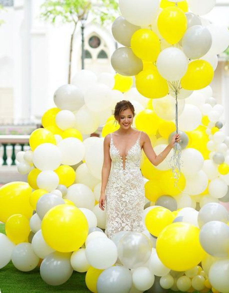 Yellow and white party outfit cheap
