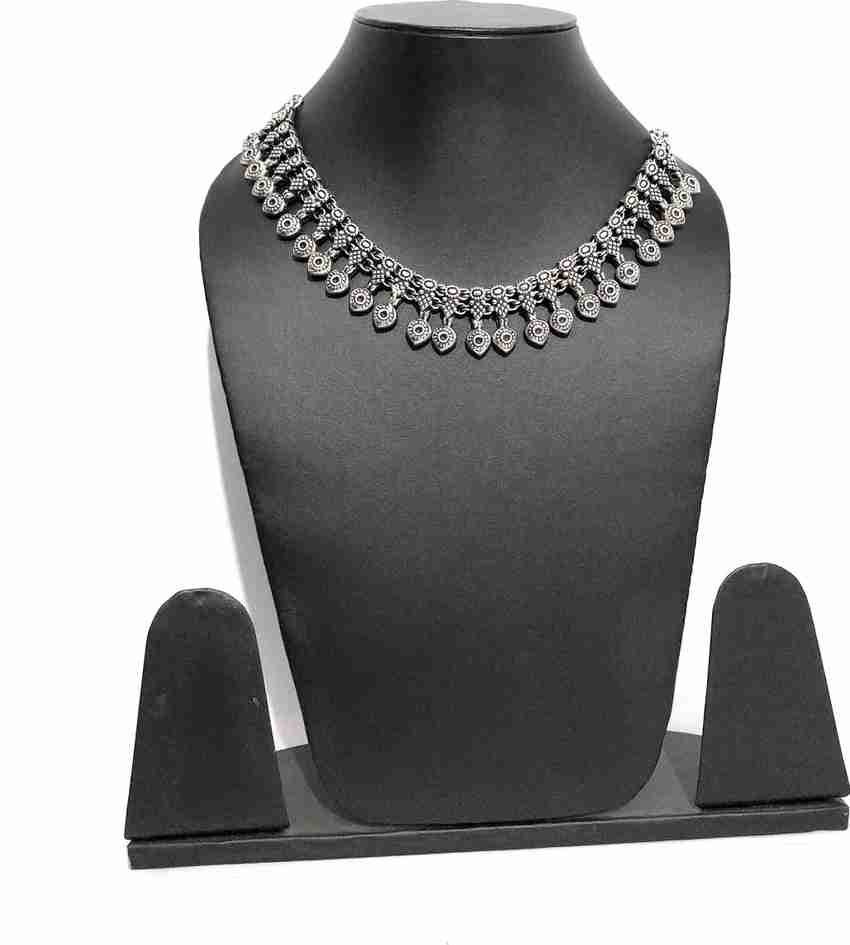Flipkart black metal necklace top