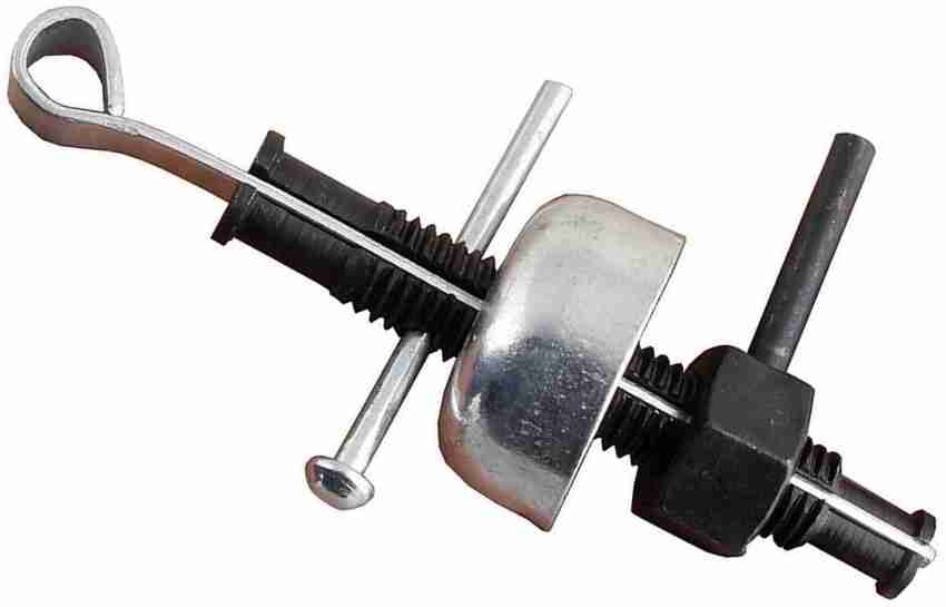 Fan bearing outlet removal tool