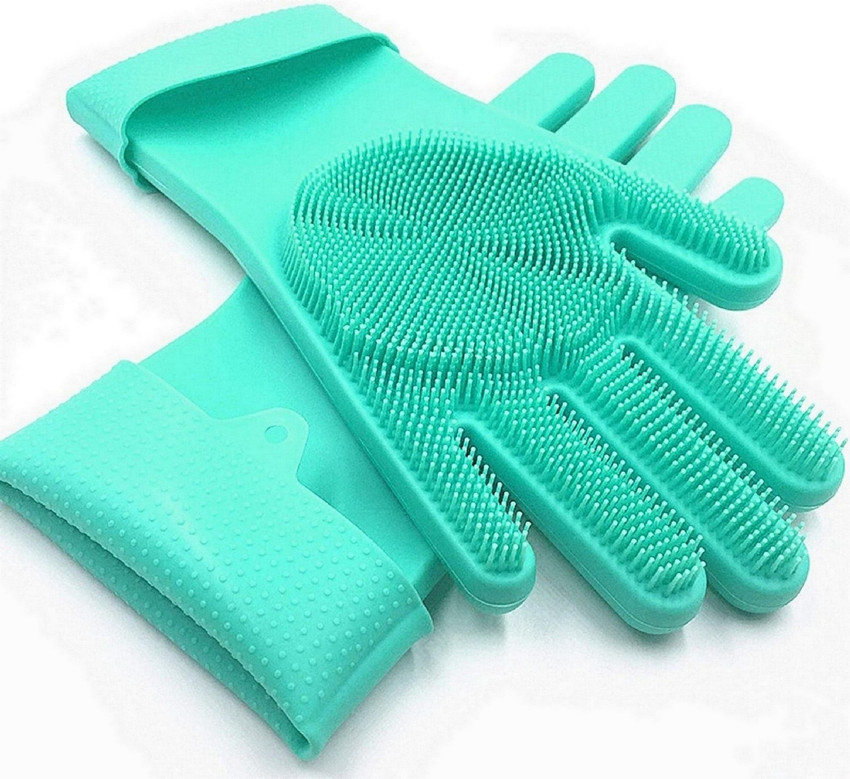 Silicone outlet cleaning gloves