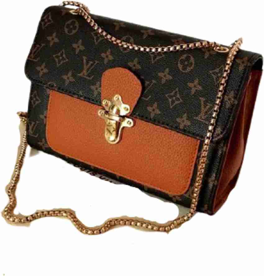 Louis VUITTON Victoire bag in Monogram canvas and black…