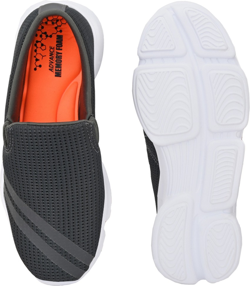 Walkpro chappals online